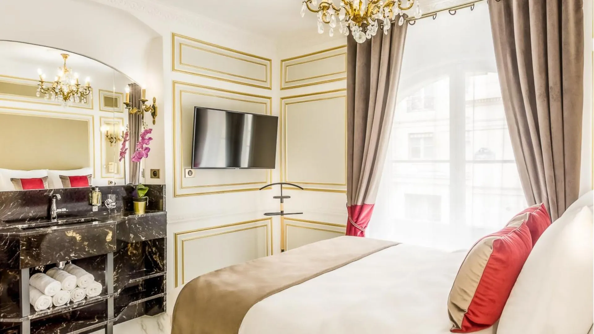 Merveil Signature - Valois - Louvre View Appartement Parijs
