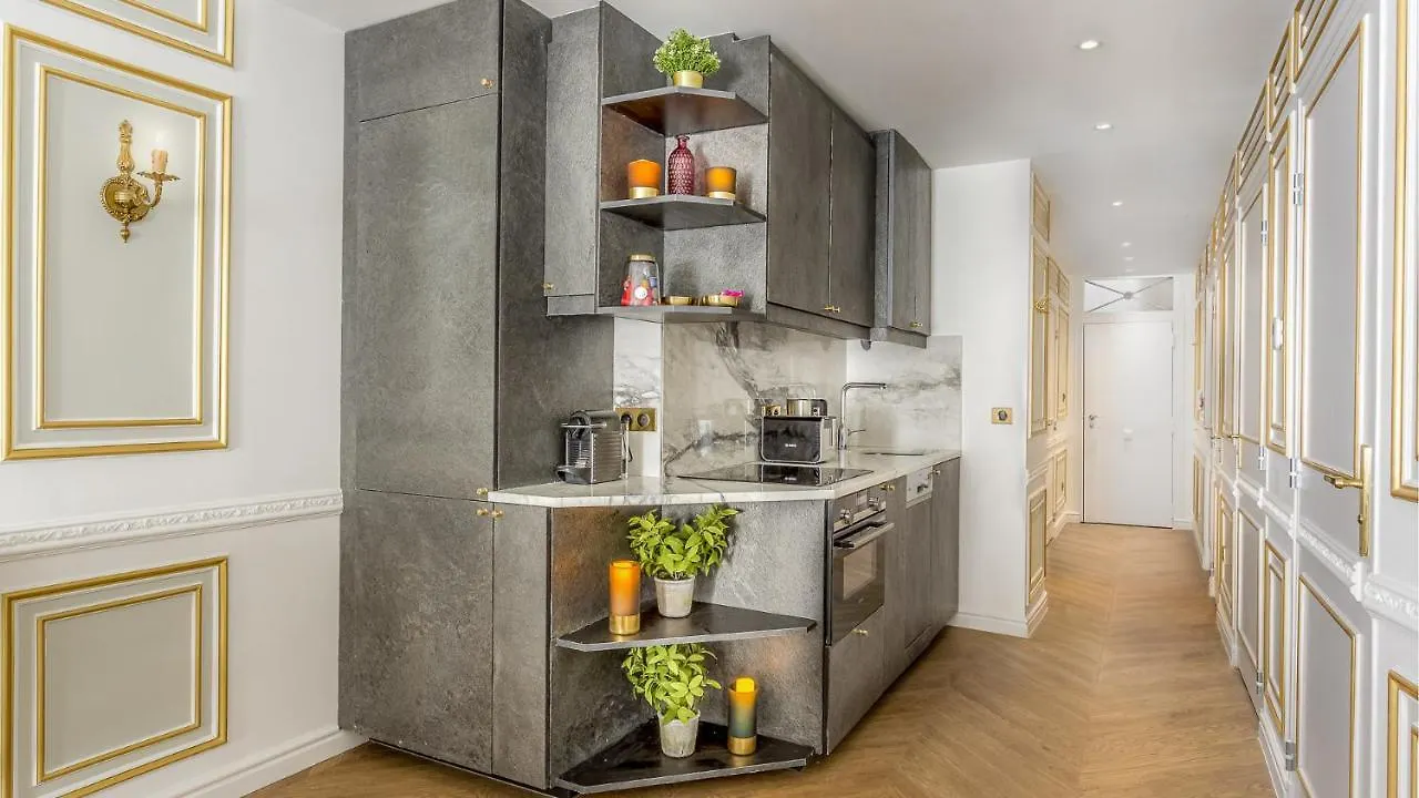 Merveil Signature - Valois - Louvre View Apartment